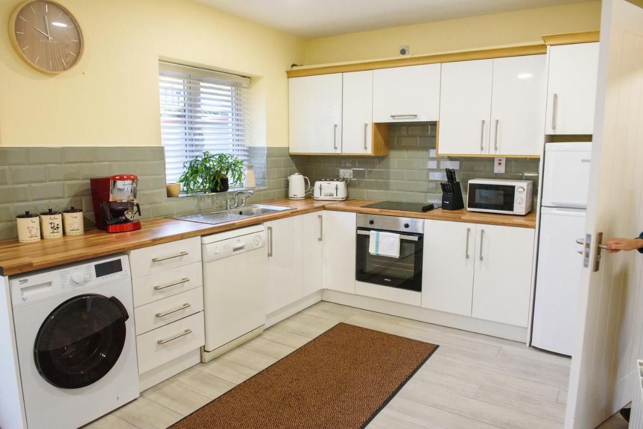 Waterfront Self Catering Houses Carrick on Shannon Εξωτερικό φωτογραφία