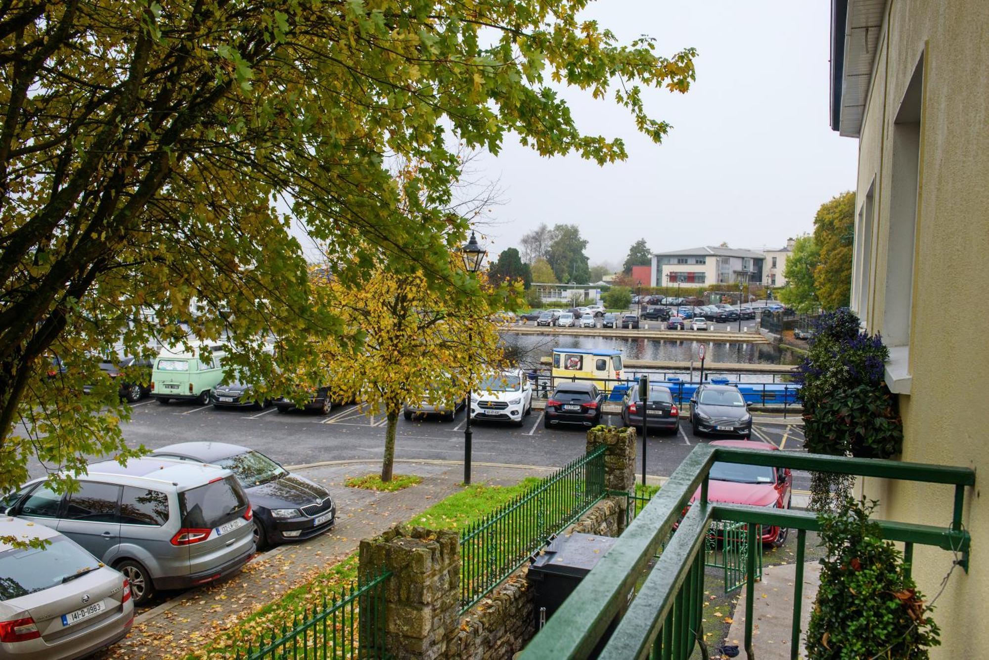 Waterfront Self Catering Houses Carrick on Shannon Εξωτερικό φωτογραφία