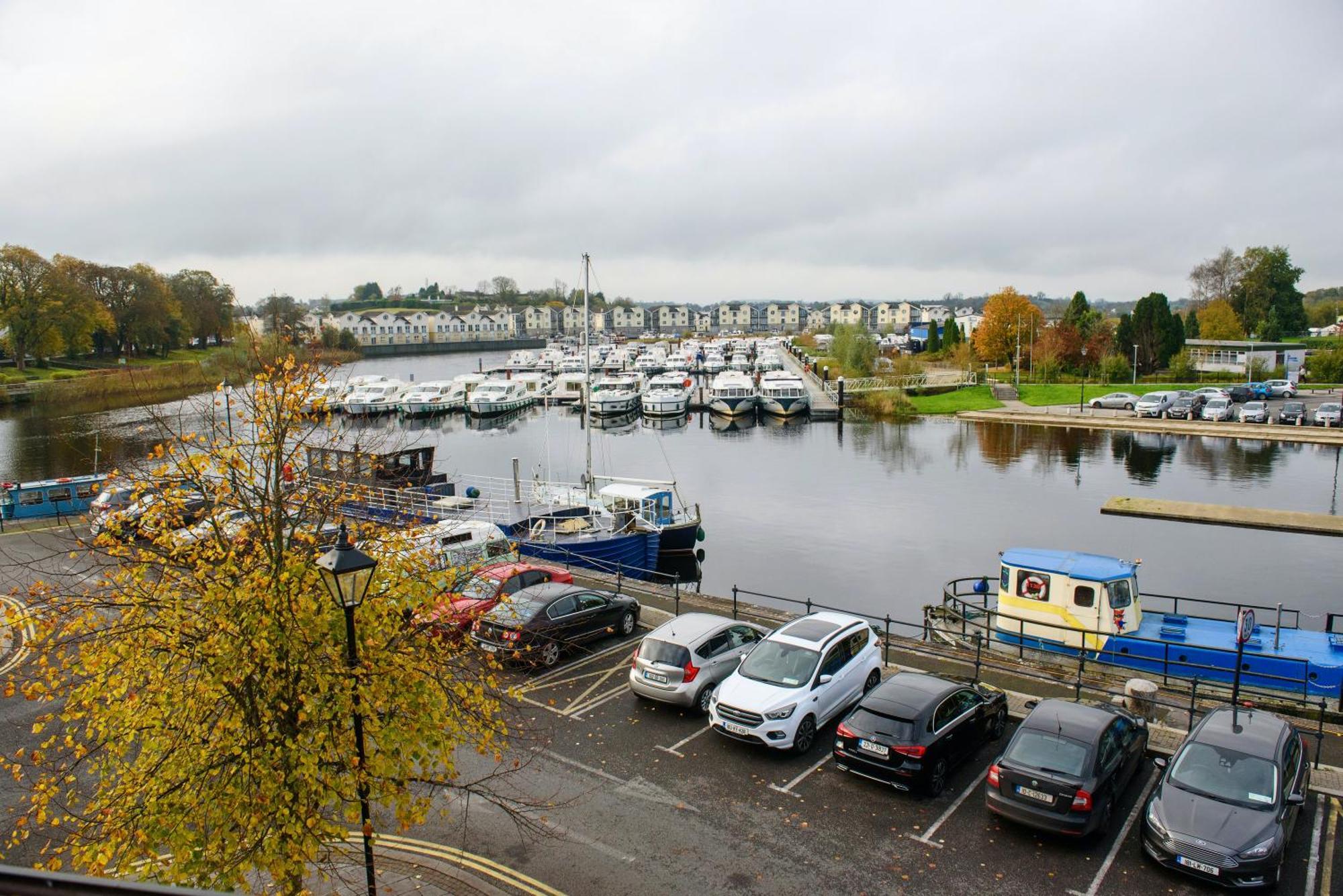 Waterfront Self Catering Houses Carrick on Shannon Εξωτερικό φωτογραφία